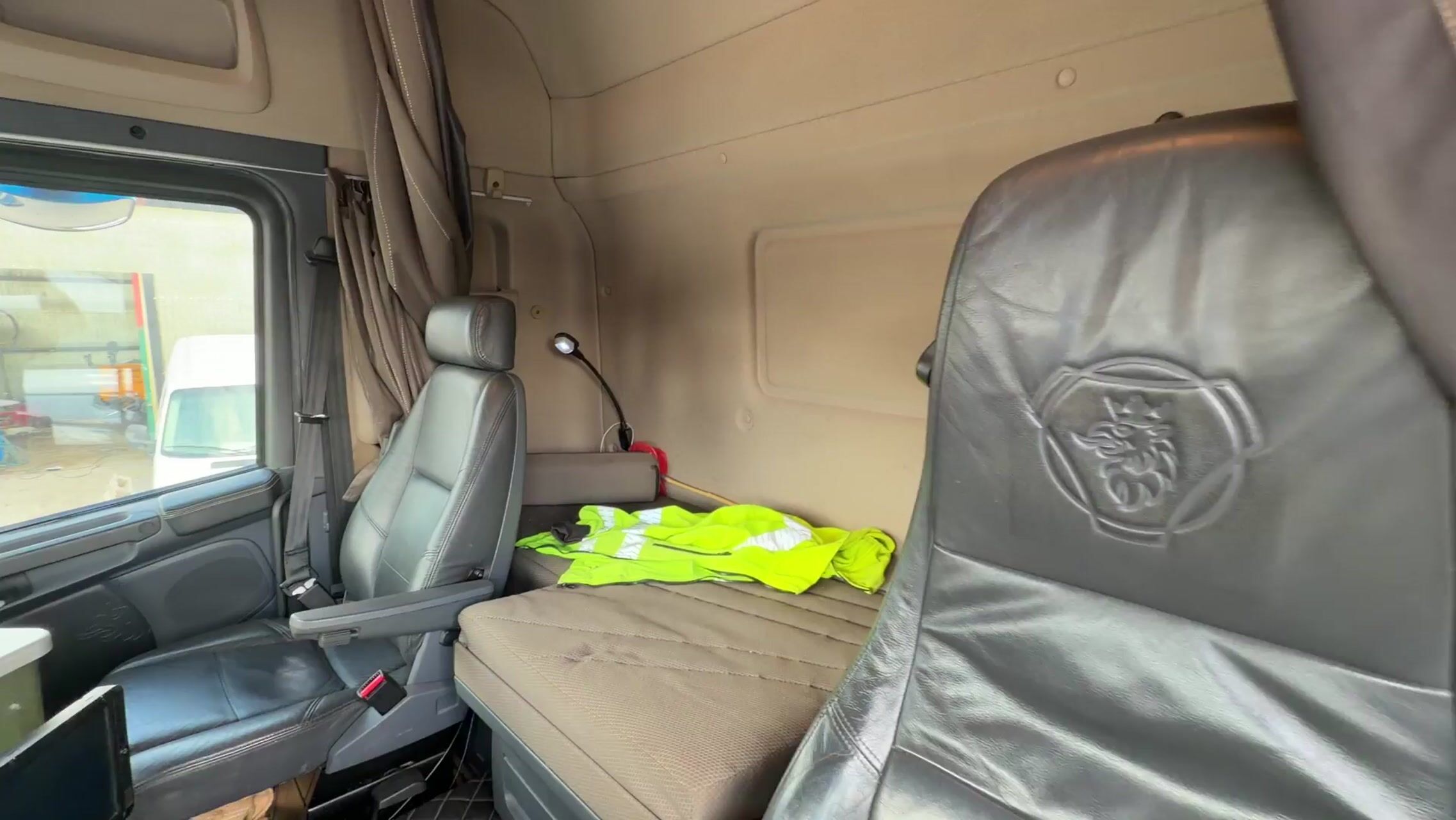 Lastväxlare Scania R560LB8X4*4HNB -2013 | JOAB