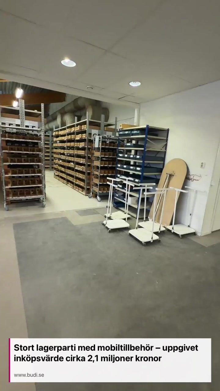 Large stock lot of mobile accessories – stated purchase value approximately SEK 2.1 million