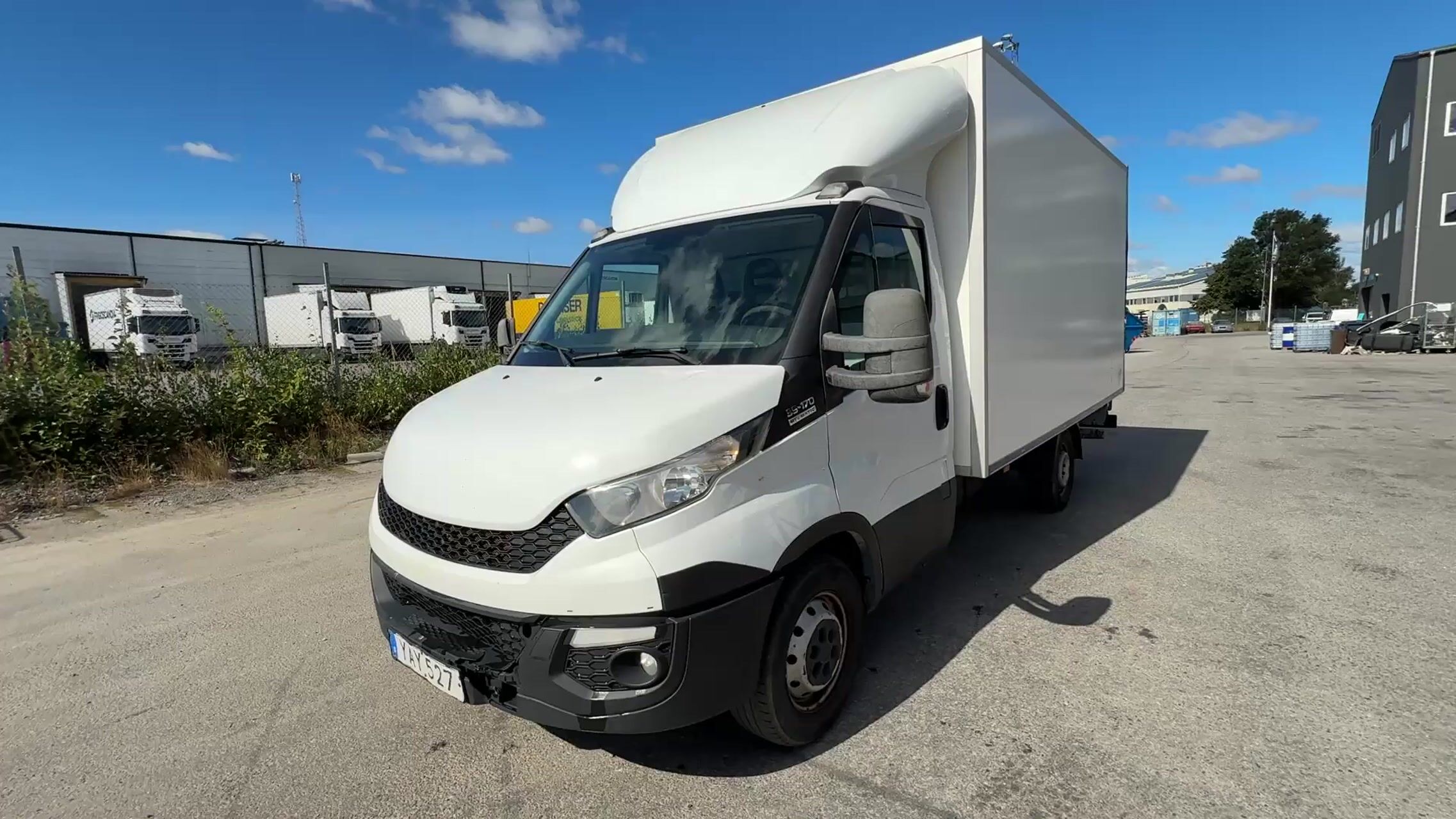 Iveco Daily 35-170 3.0 (170hk) volymskåp med bakgavellyft -2016