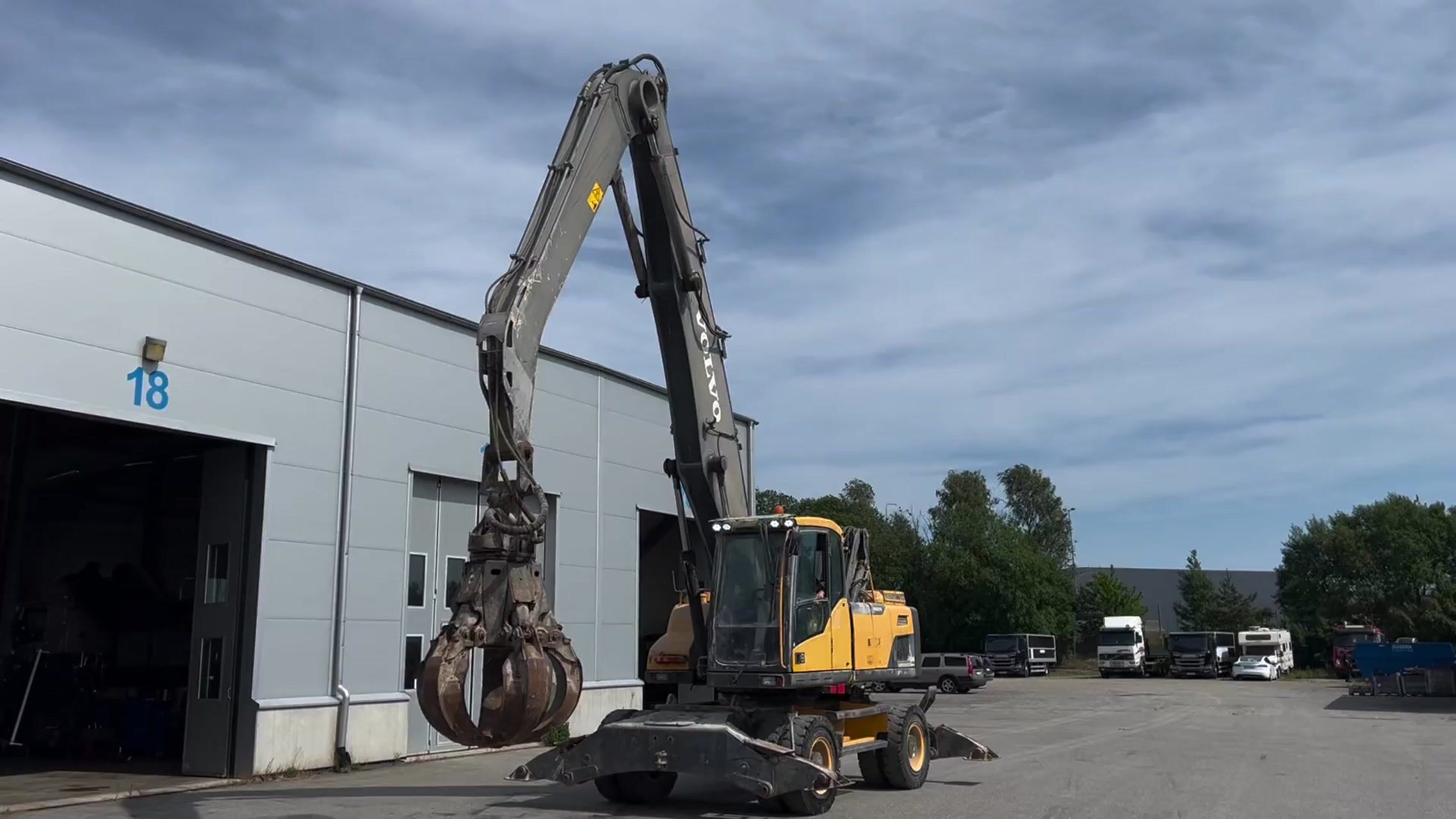 Materialhanterare Volvo EW210D | VCEW210DT00220153