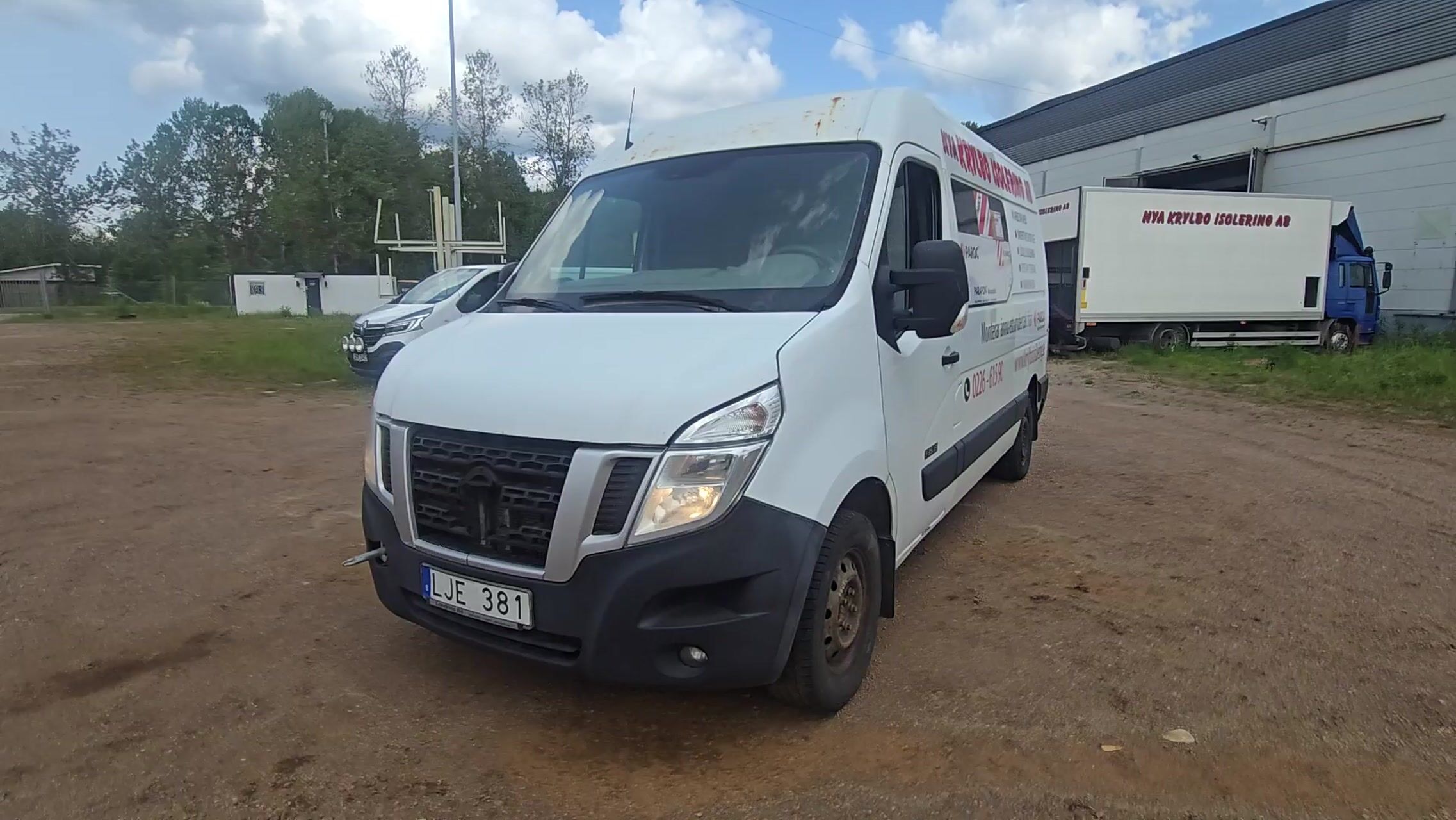 Personbil | NISSAN NV400 | 2013 | DIESEL | Reparationsobjekt
