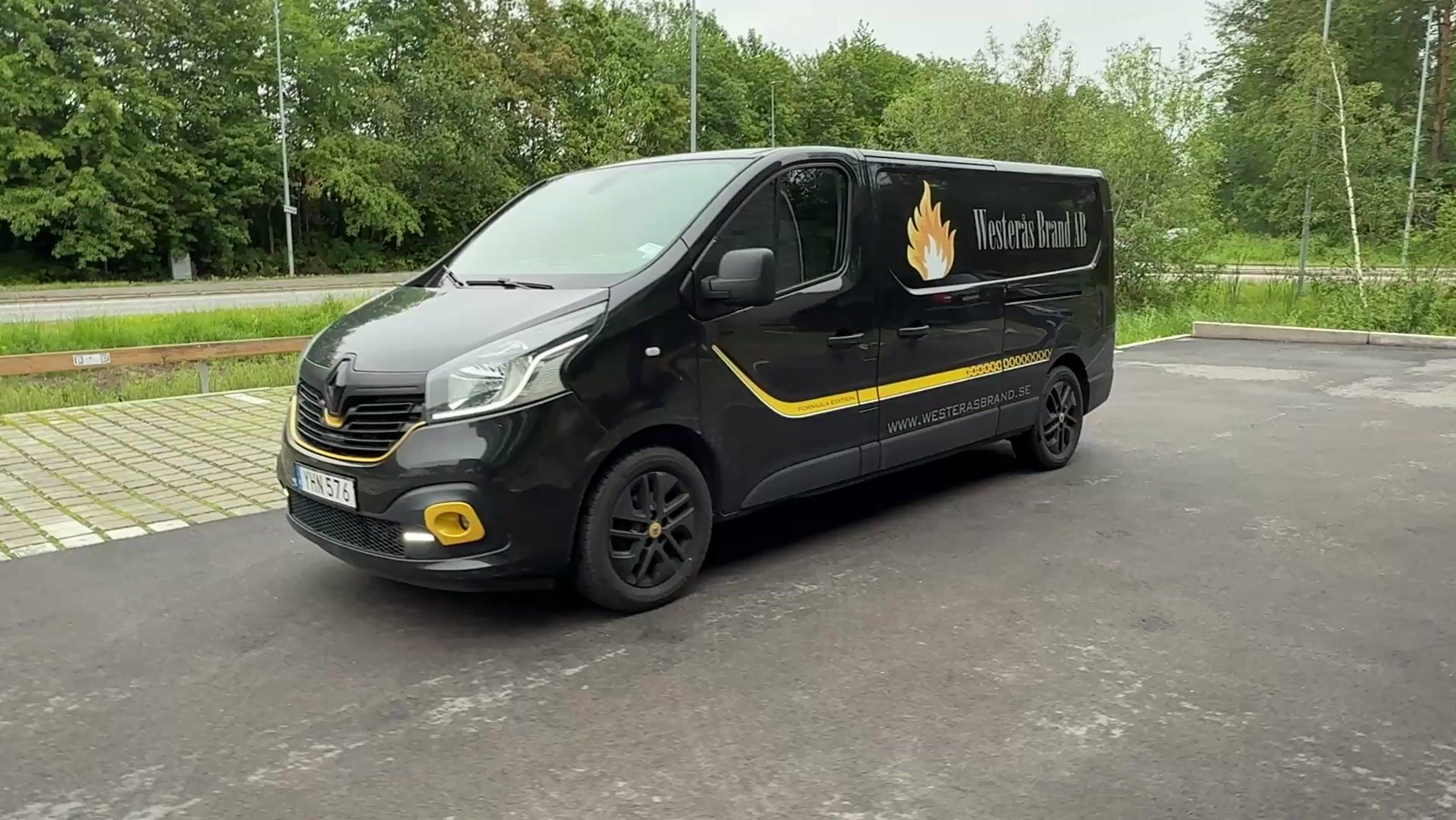 Renault Trafic 2.7t 1.6 dCi | 9990 mil | Loyds Smartfloor | 145 hk | 2018