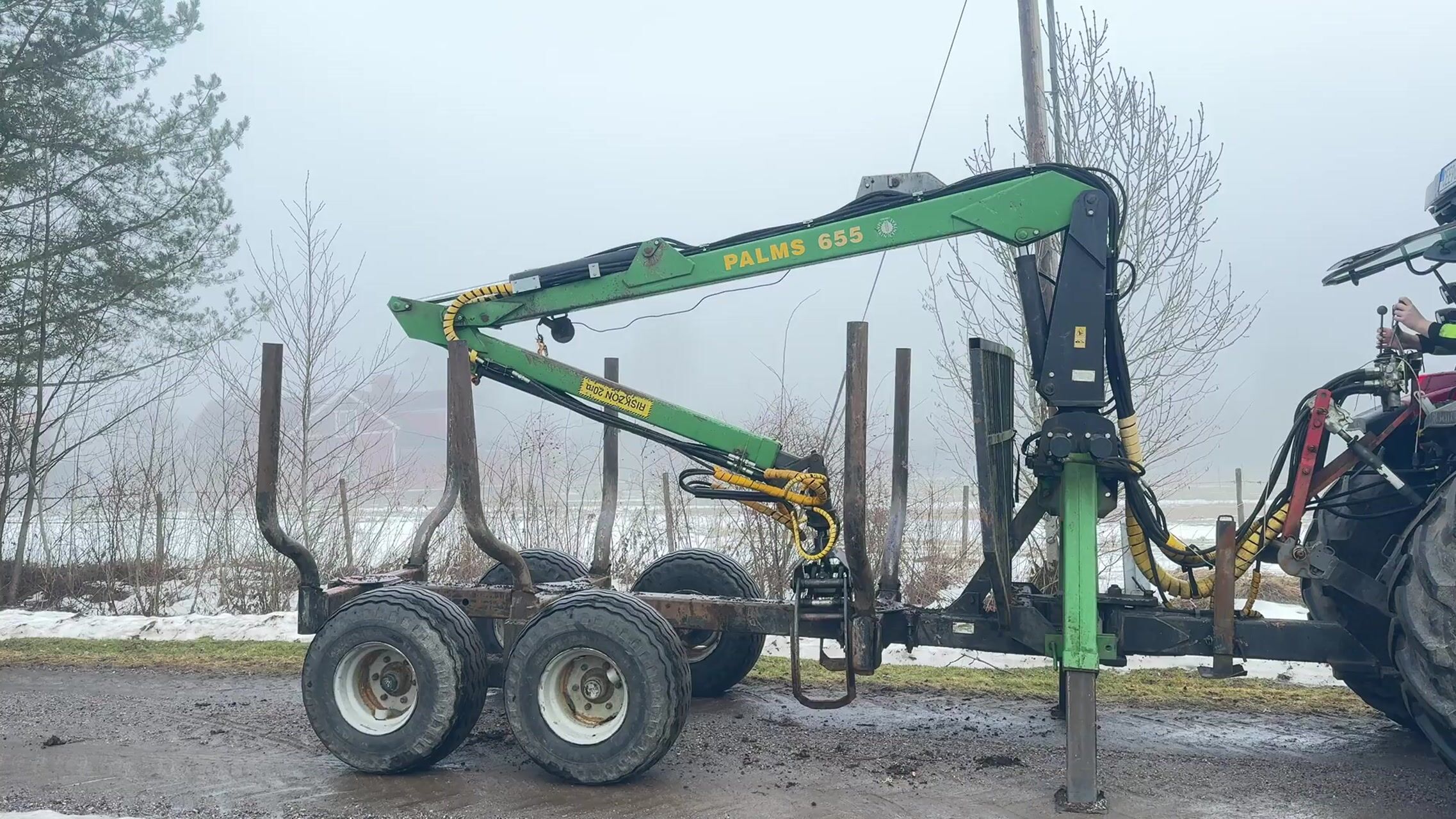 Skogsvagn med kran Palms P655 | 2004