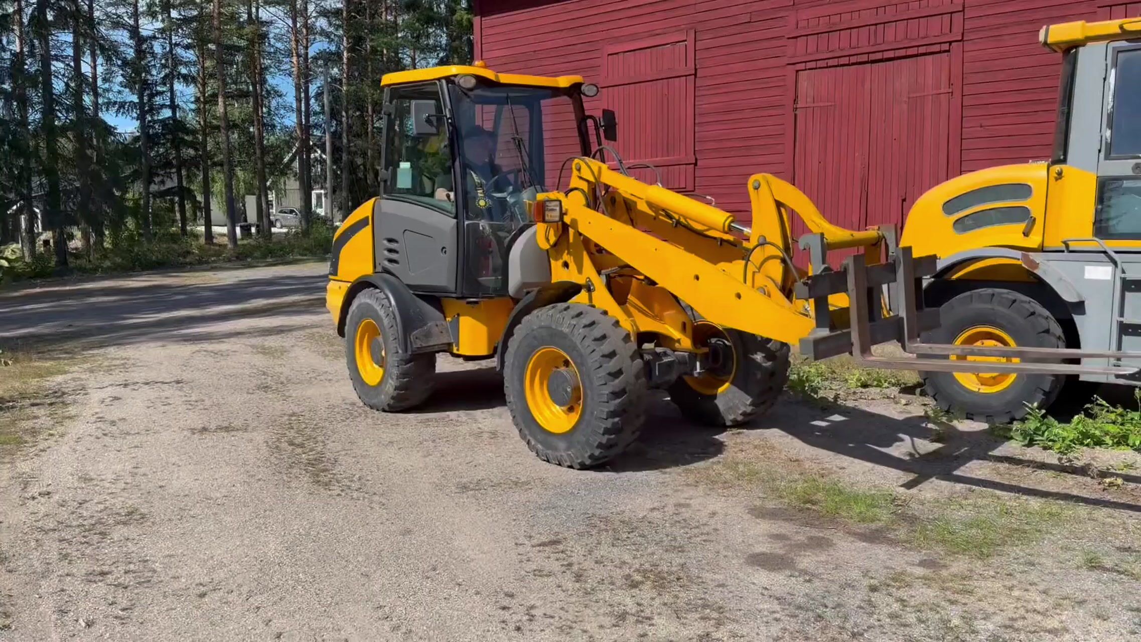 Hjullastare JCB 406 | 3 491 h | 3 Redskap | 2006