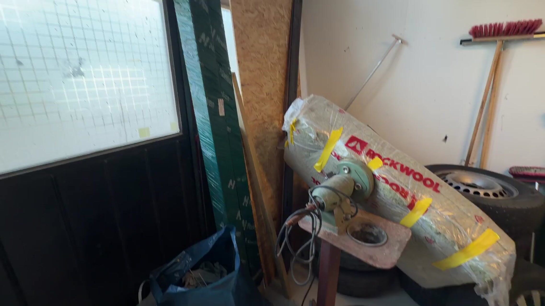 Building materials & machinery. Large lot