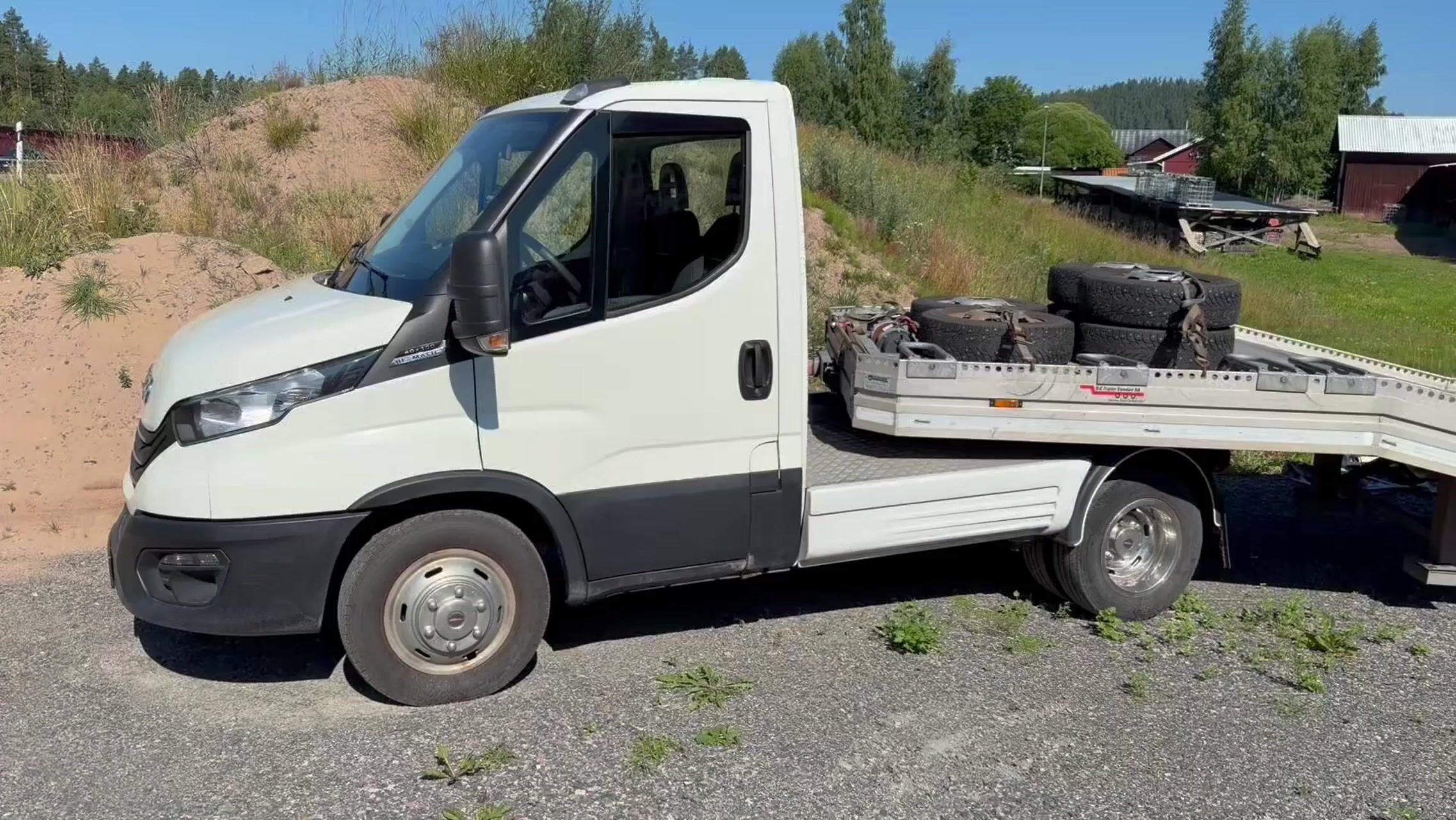 Biltransport Iveco Daily 40-180 - Släp Veldhuizen P47-2  – Automat – 2022