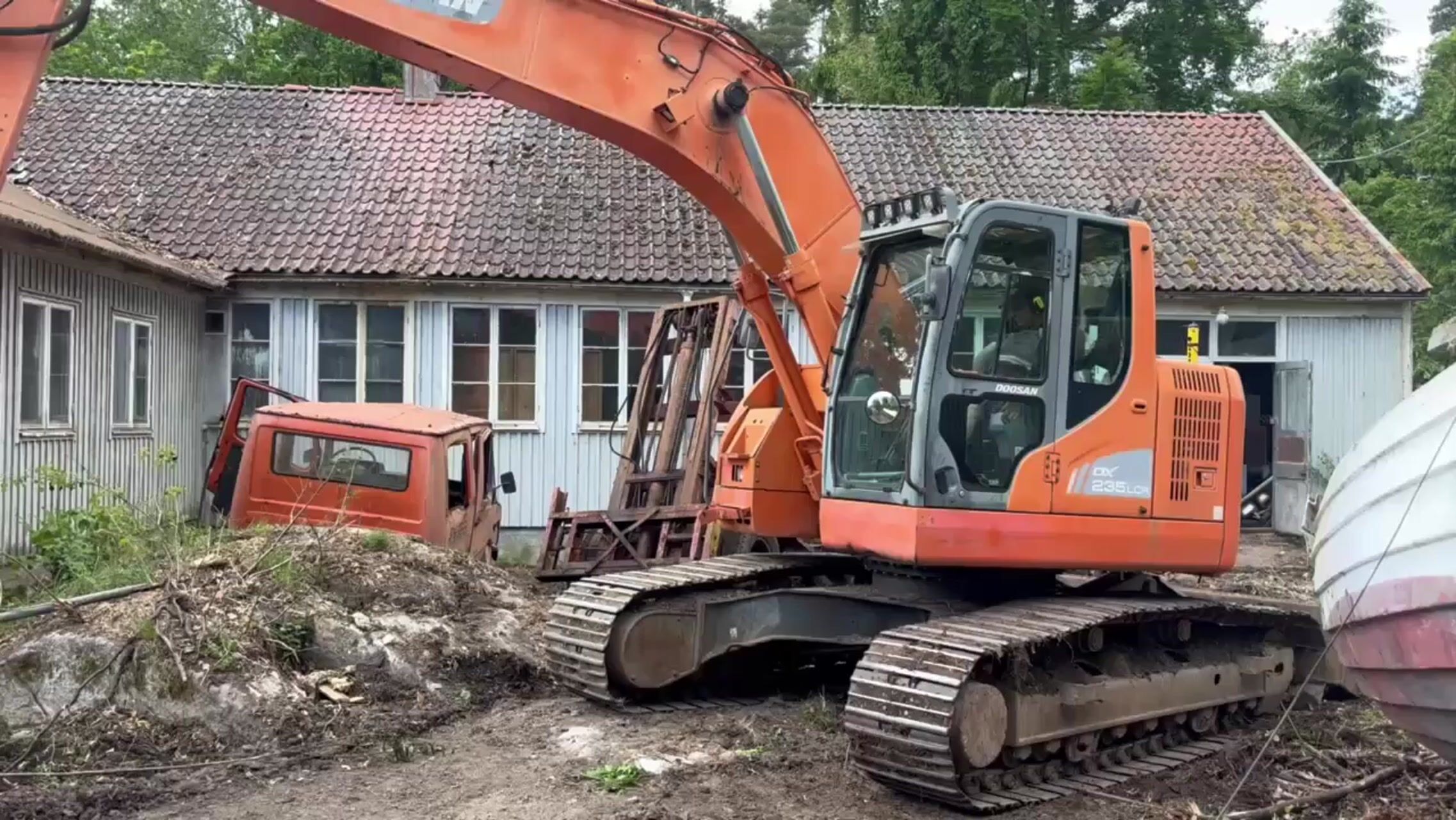 Grävmaskin Doosan DX235 LCR 2014