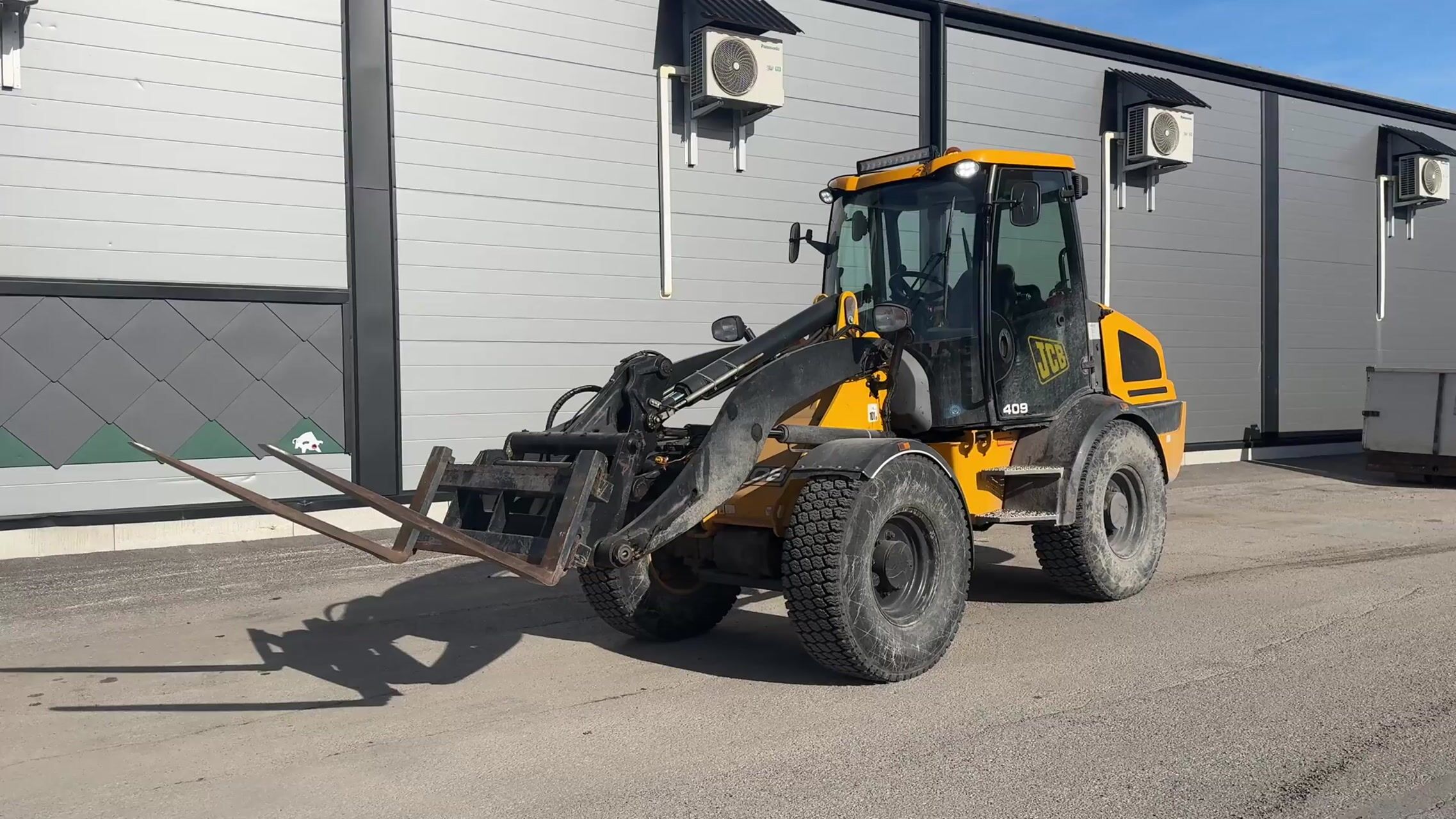 Hjullastare JCB 409 T4 -2015 | Gafflar