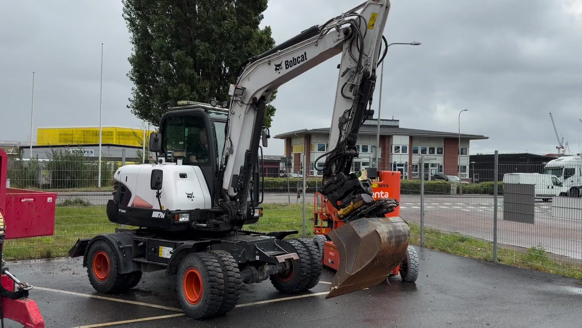 Bobcat E57W wheeled excavator, 2018, 2,155 hours