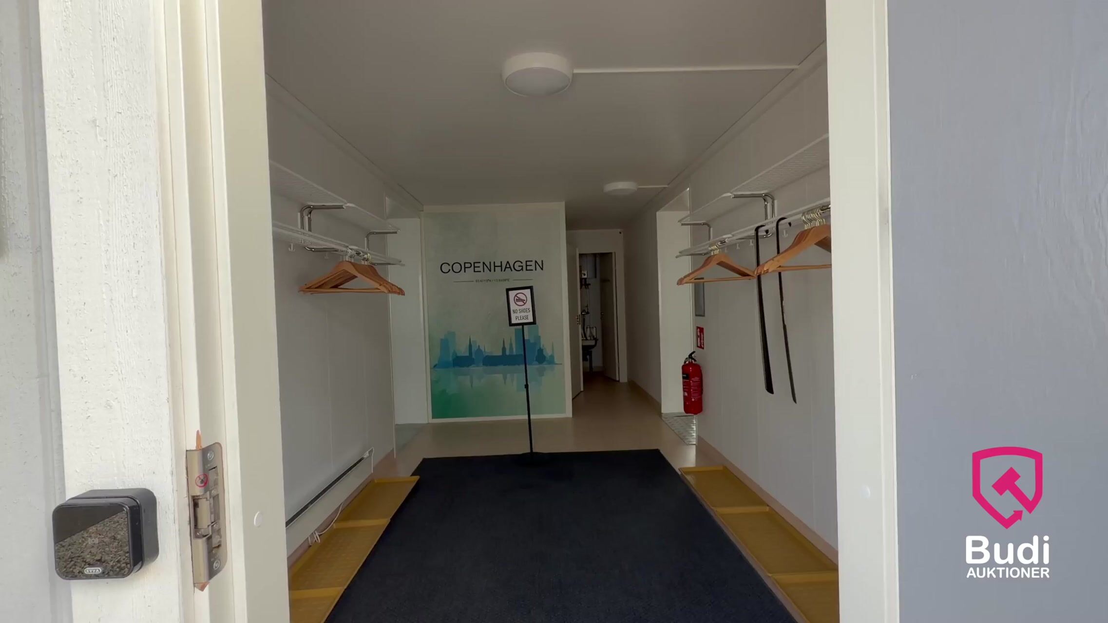 Bodetablering/Servicelänga bestående av 9st bodar. Kök, samfällighetsytor samt tvättstuga. Etablering: Dublin