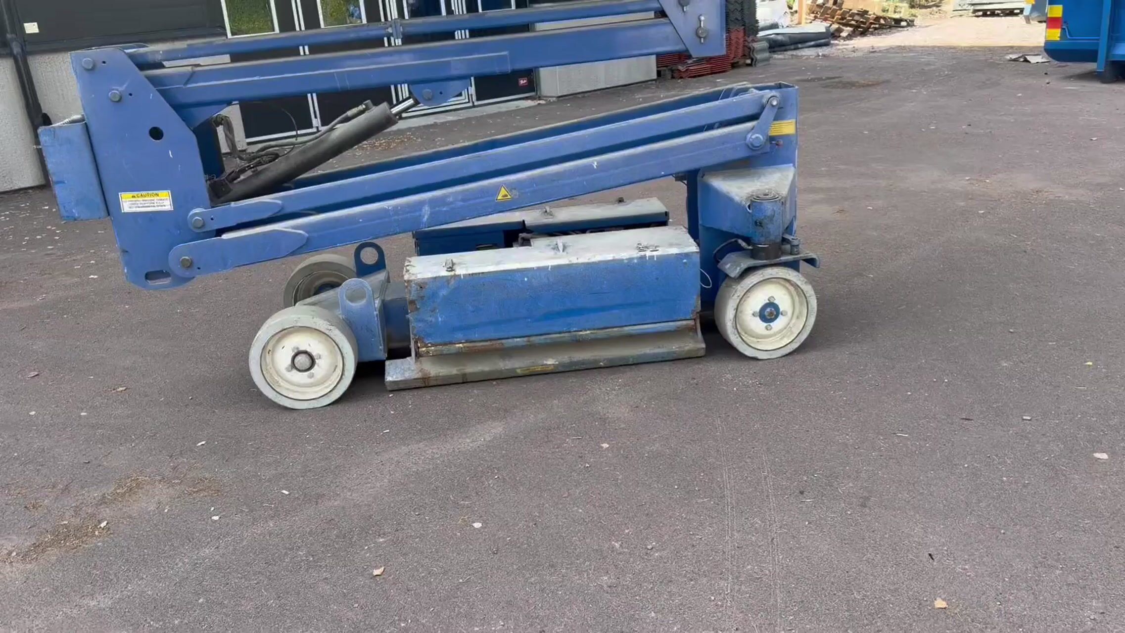Scissor Lift UpRight SL20 – 8.1 m Working Height