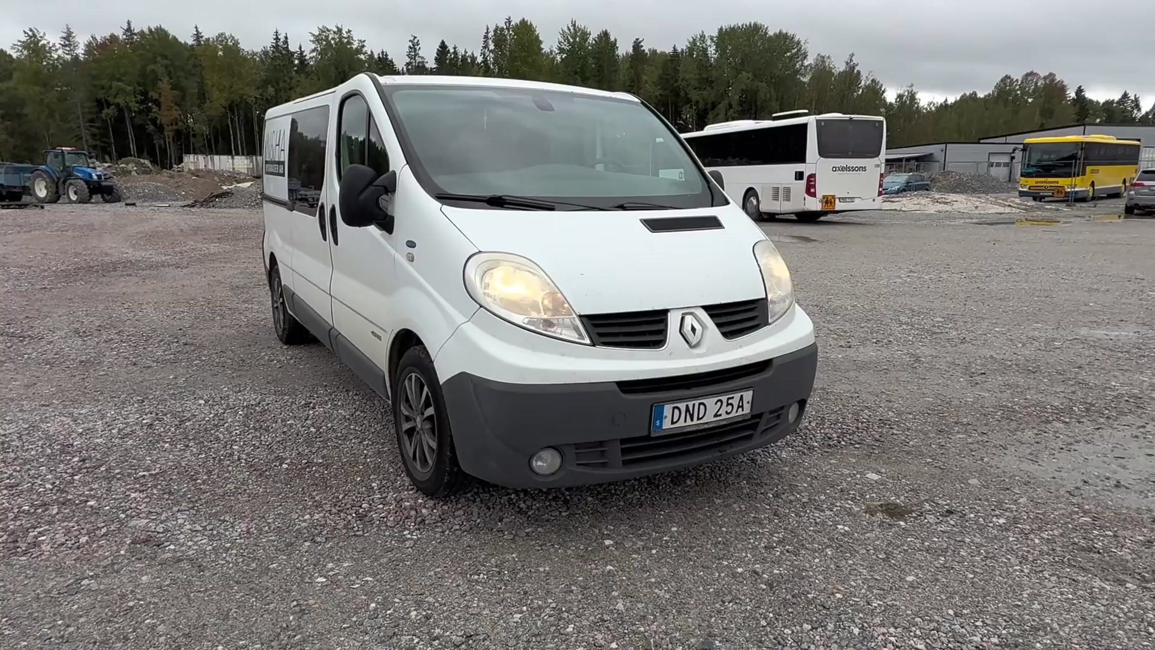 Renault Trafic 2.9t 2.0 dCi | 41085 mil | 6-sits | 114 hk | 2012
