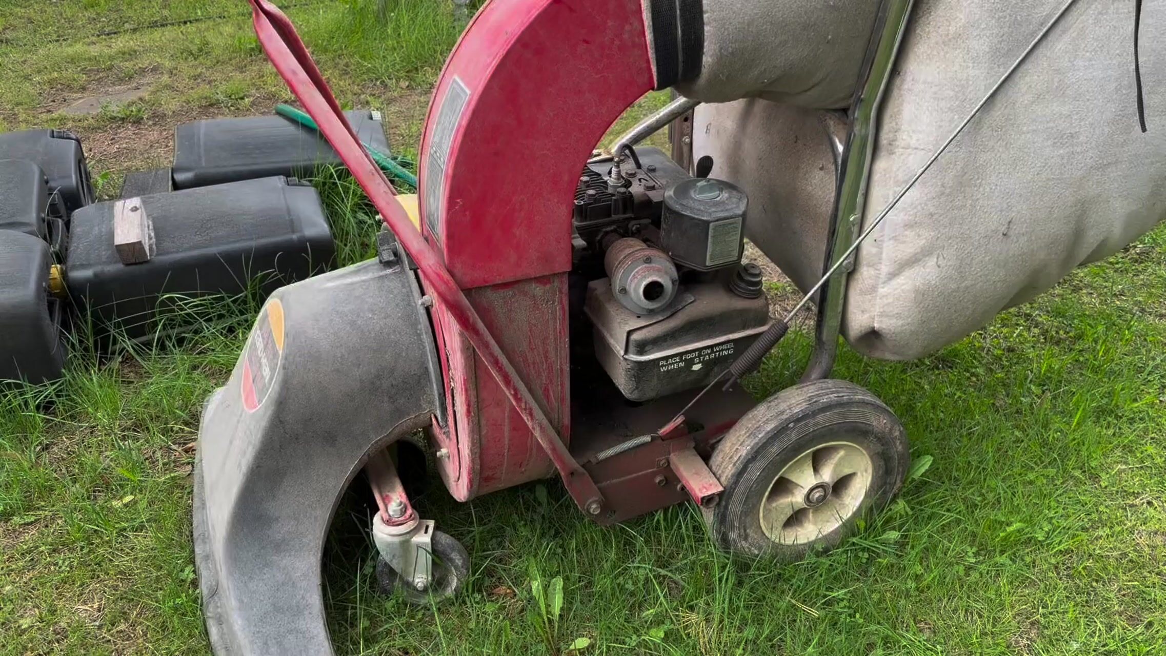 Lövsug Yard-Man Duo-Flo Vac Sweeper 24687-8/H1970